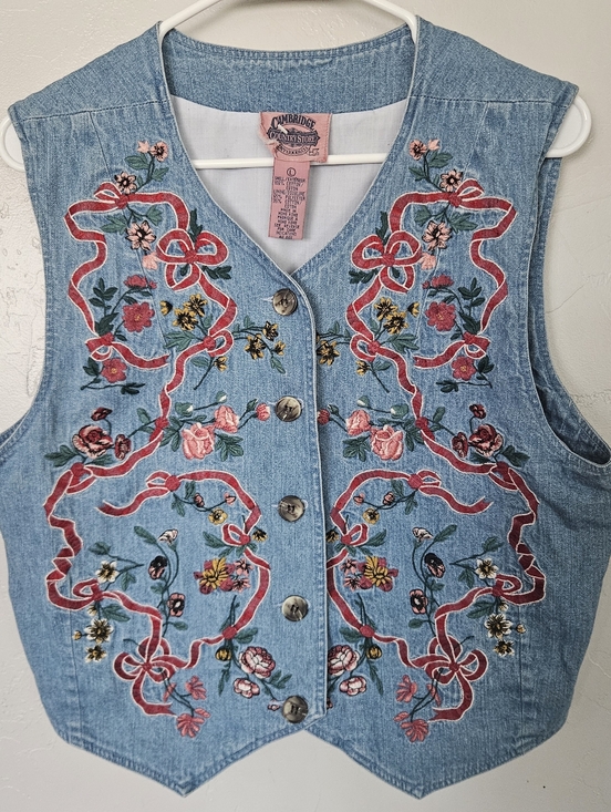 Cambridge Dry Goods Jackets & Blazers - Cambridge Dry Goods Vintage Embroidered Denim Vest Blue Pink Women's Large Girly